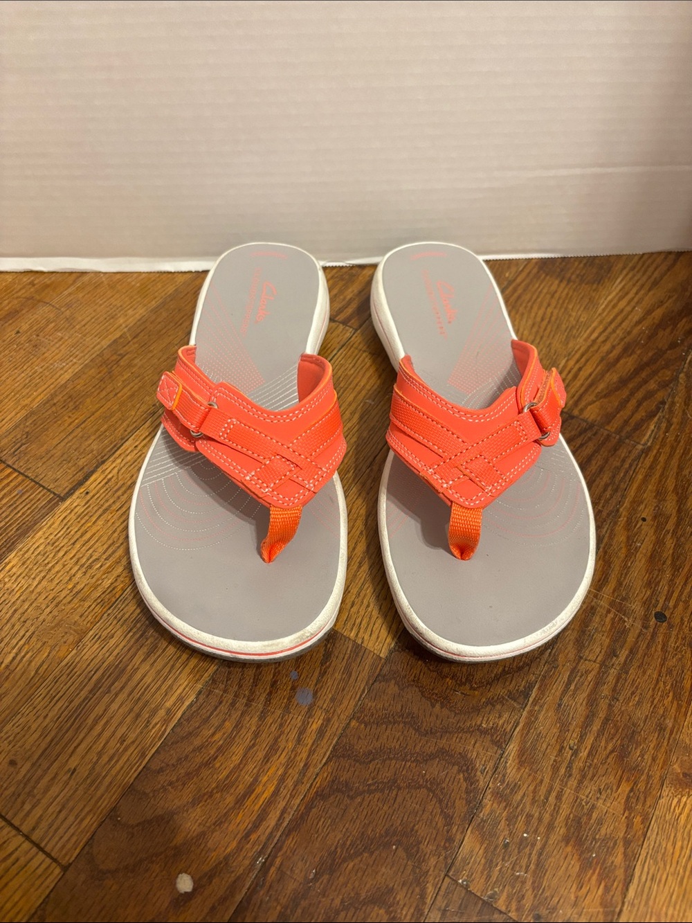 Clarks Women's Comfort Flip-Flop Sandals
Size 7
